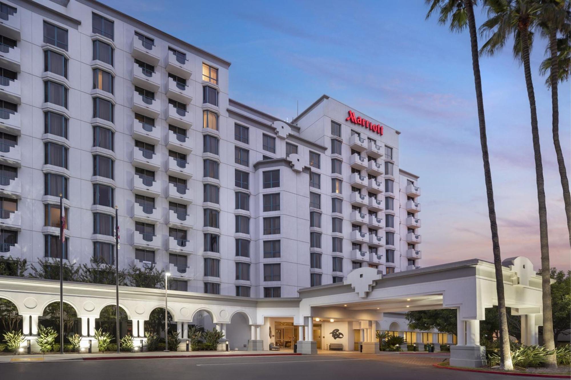 Готель Costa Mesa Marriott Екстер'єр фото