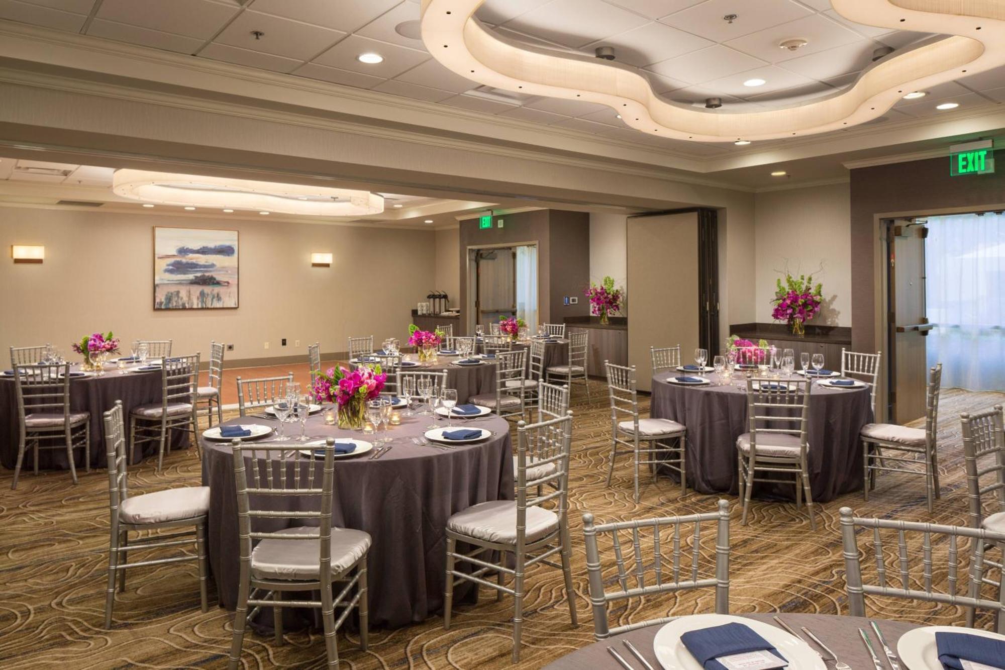 Готель Costa Mesa Marriott Екстер'єр фото