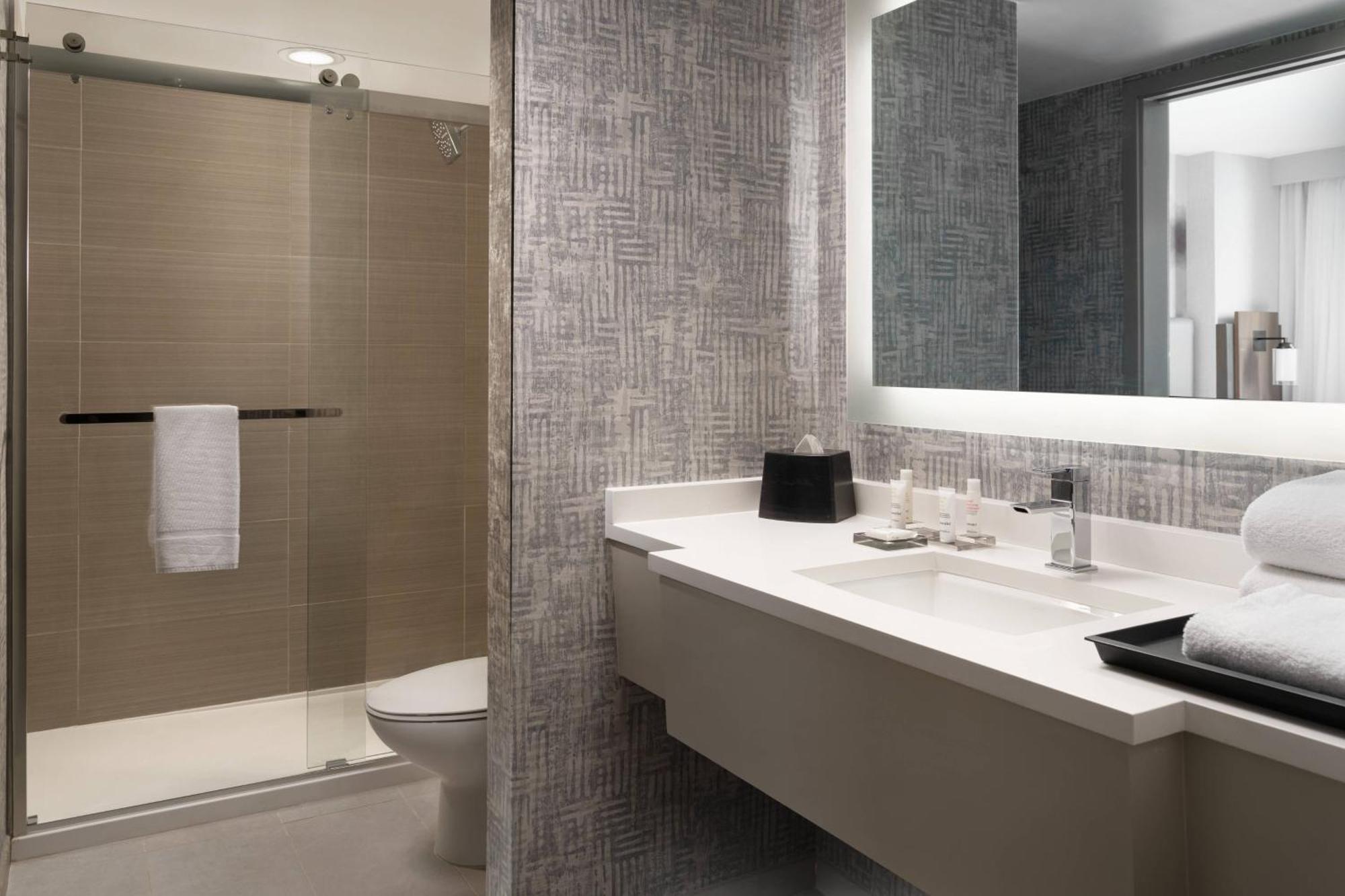 Готель Costa Mesa Marriott Екстер'єр фото
