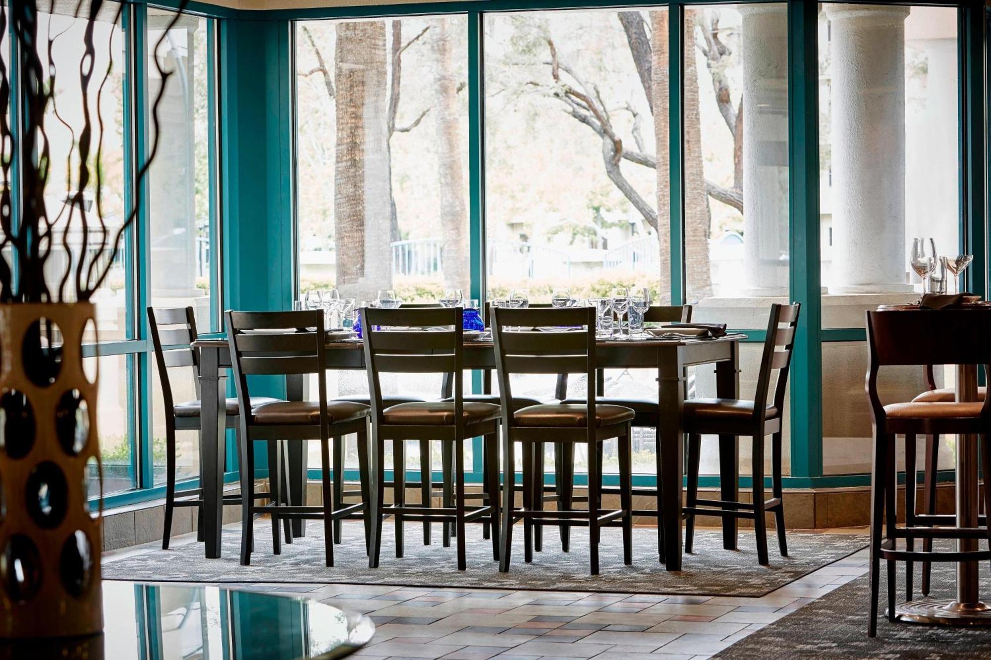 Готель Costa Mesa Marriott Екстер'єр фото