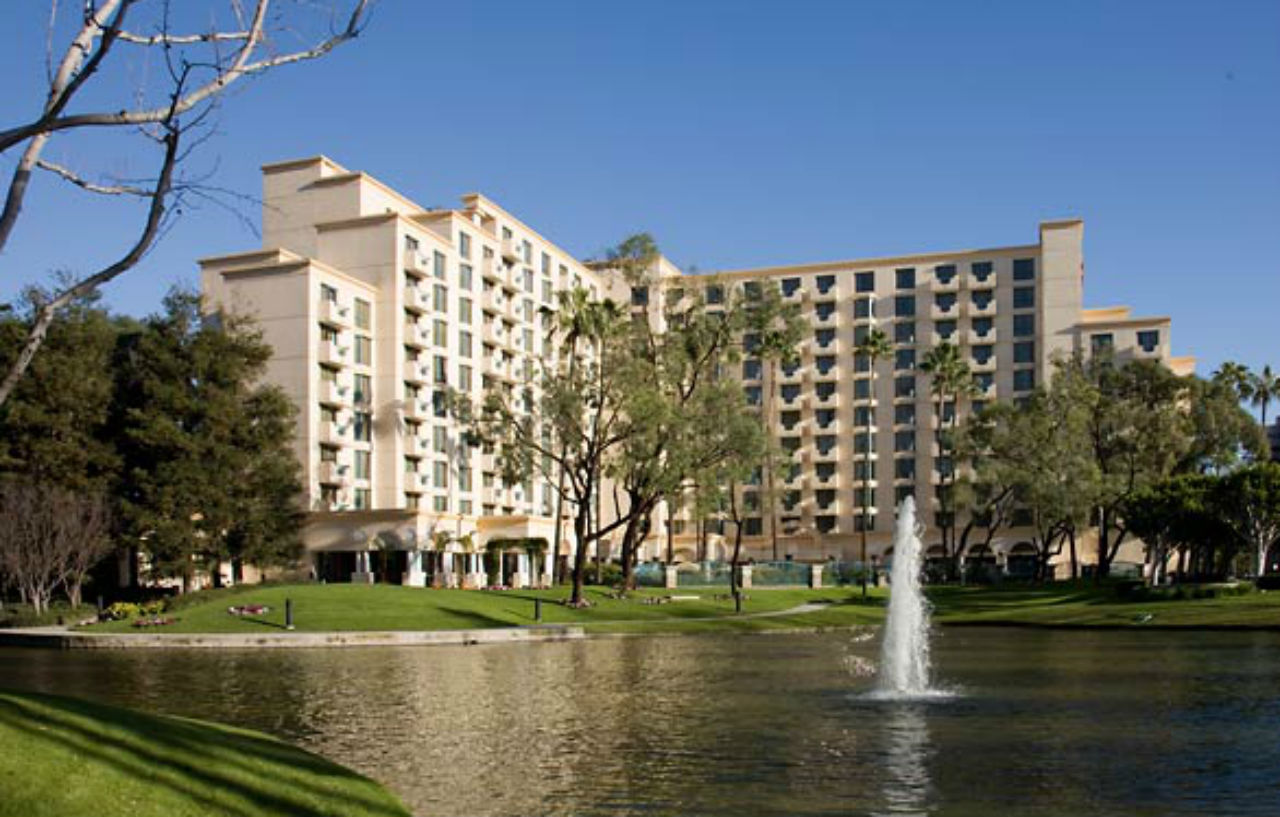 Готель Costa Mesa Marriott Екстер'єр фото